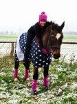 Pikeur / Mütze mit Bommel Deep Pink 